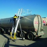 Portable Ladder Lifeline System With OSHA-Compliant Cage For Working Above A Hatch or On A Tanker Truck